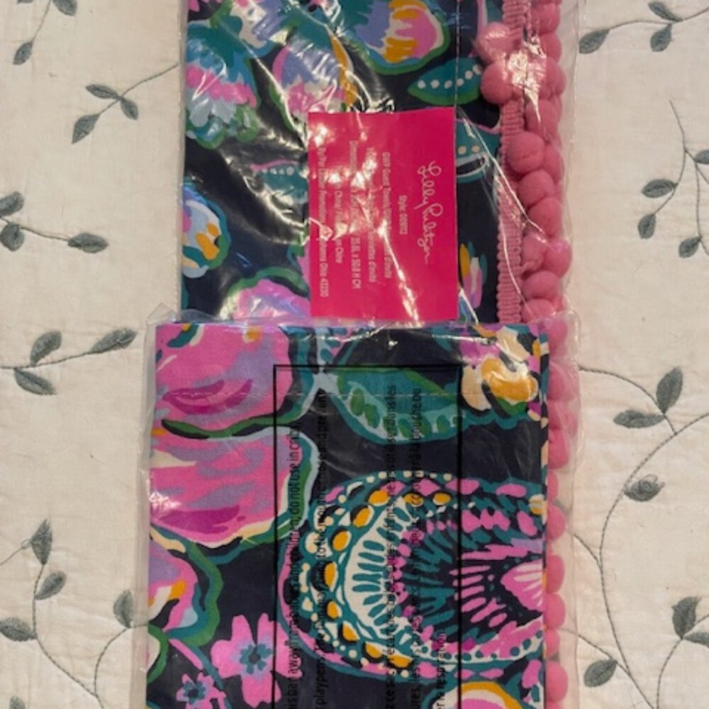 Lilly Pulitzer High Tide Navy Guest Towel (2) plus (1)  coconut crew   NIP